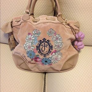 Juicy rose-beige velvet purse